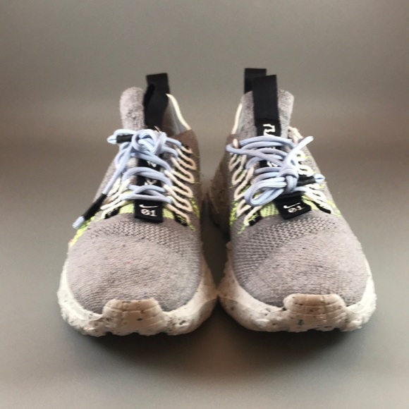 space hippie 01 grey volt